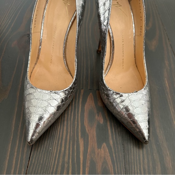Giuseppe Zanotti metallic heels - Picture 6 of 8
